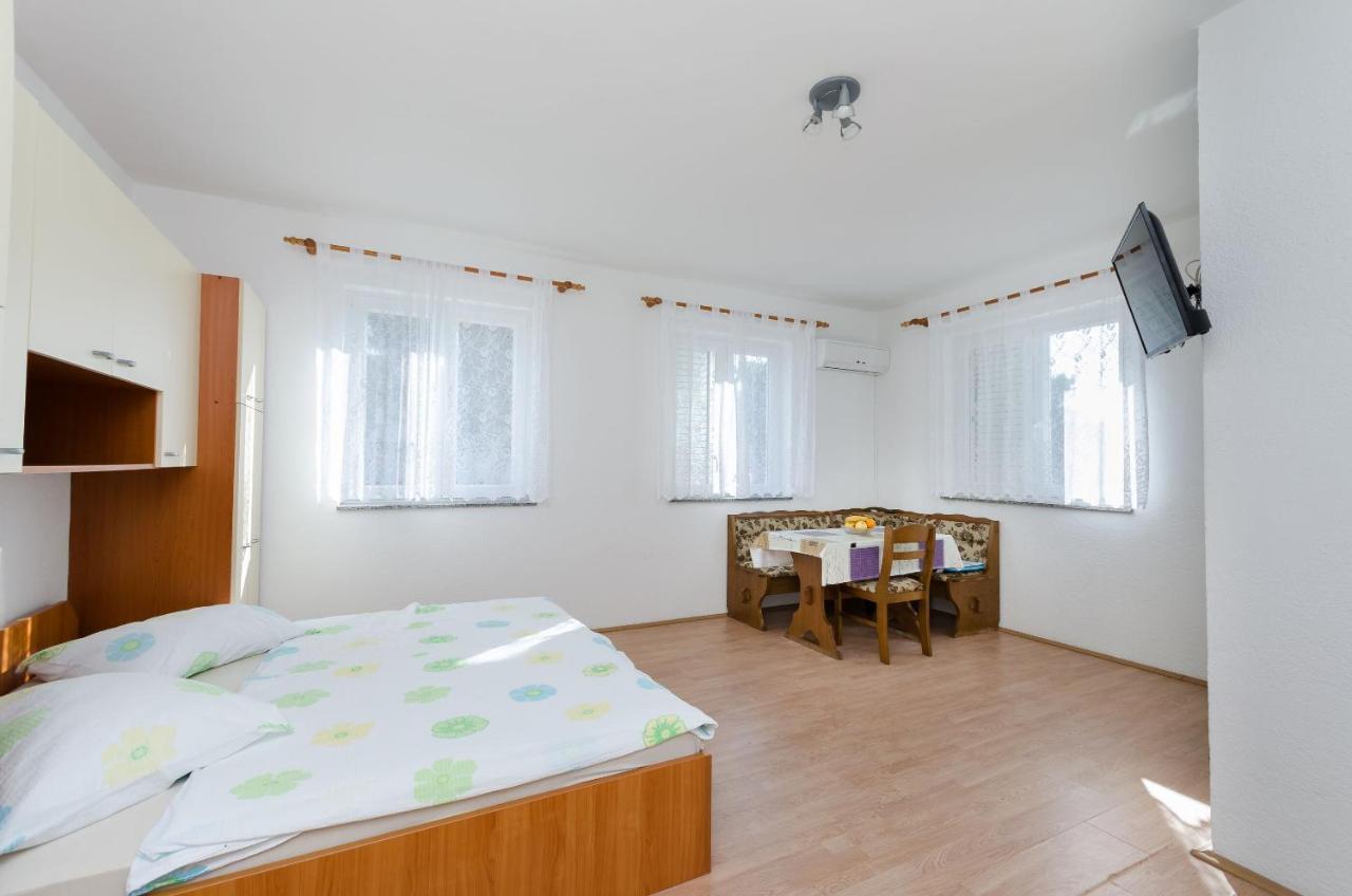 Apartments Anica J ロパール エクステリア 写真